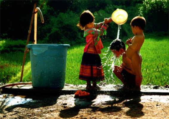 cuoc-thi-anh-nuoc-cua-chung-ta-su-song-cua-chung-ta-1470300932